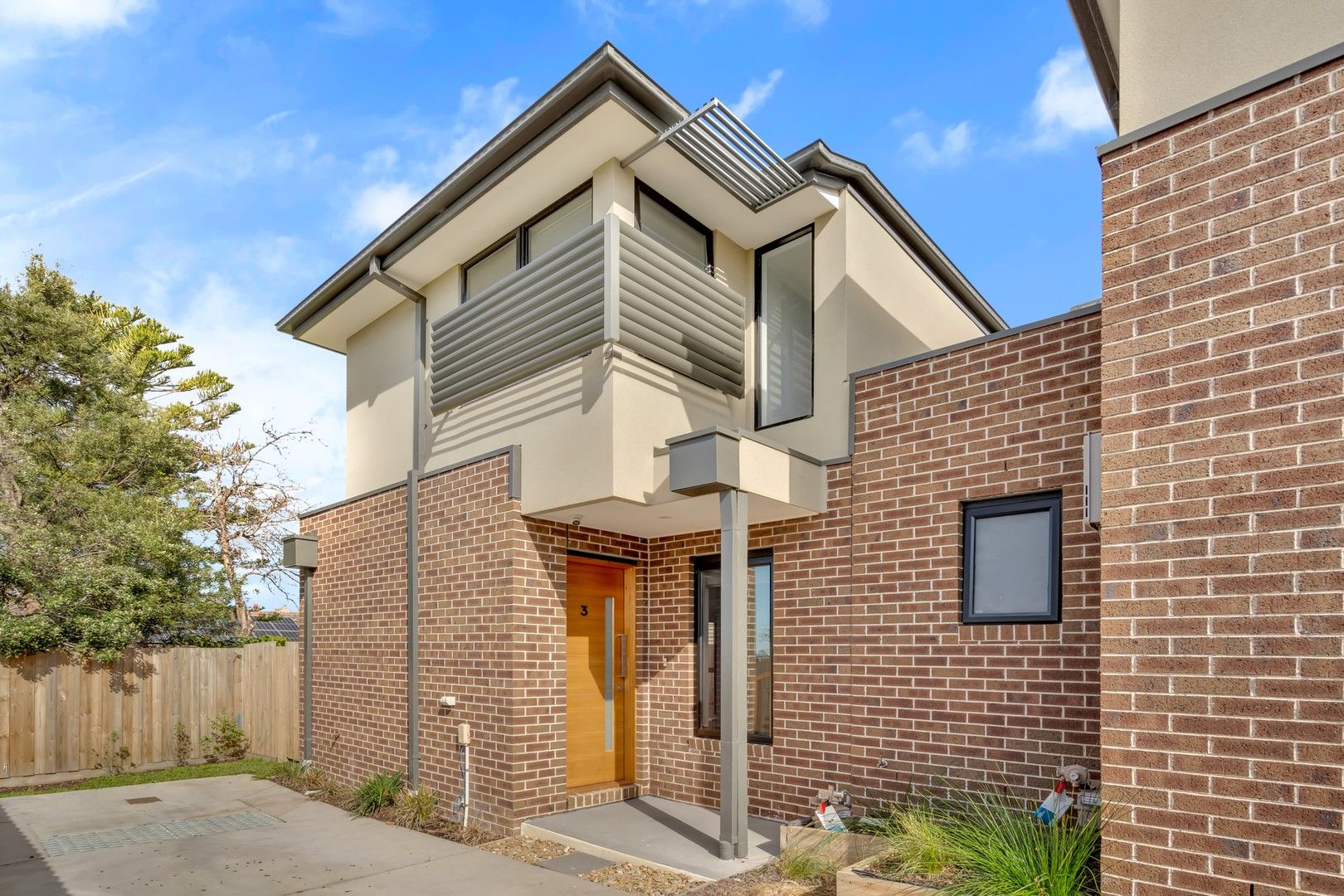 2 bedrooms Townhouse in 3/17 Summerhill Road RESERVOIR VIC, 3073