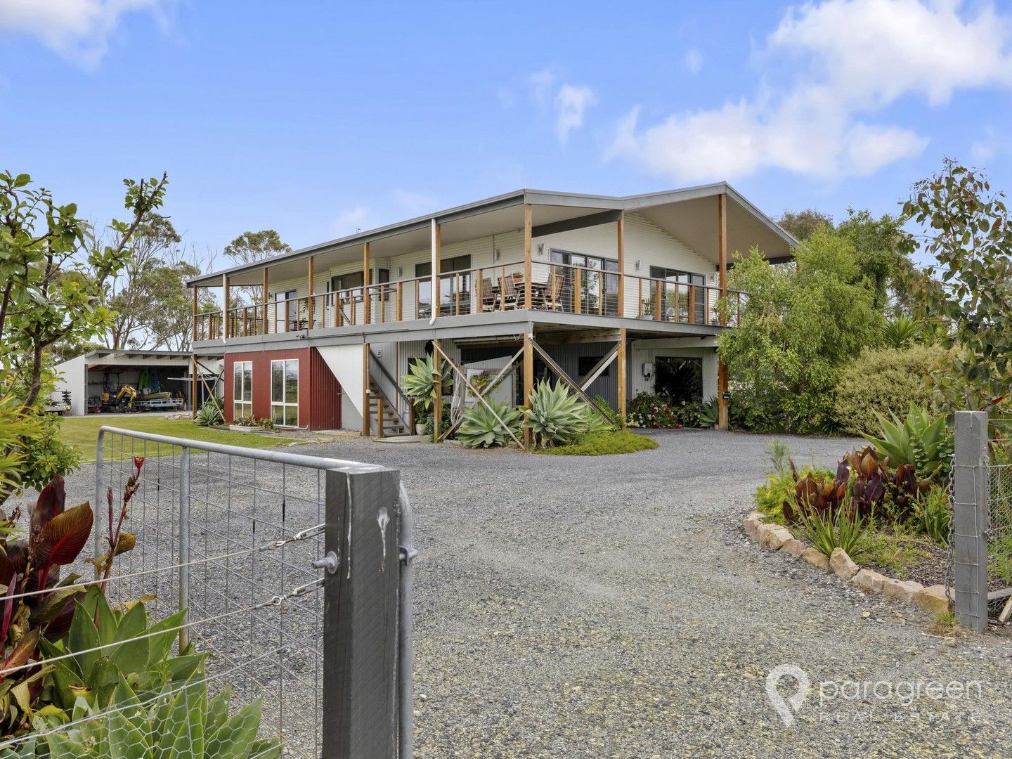 5 bedrooms House in 7 Stockyard Court YANAKIE VIC, 3960