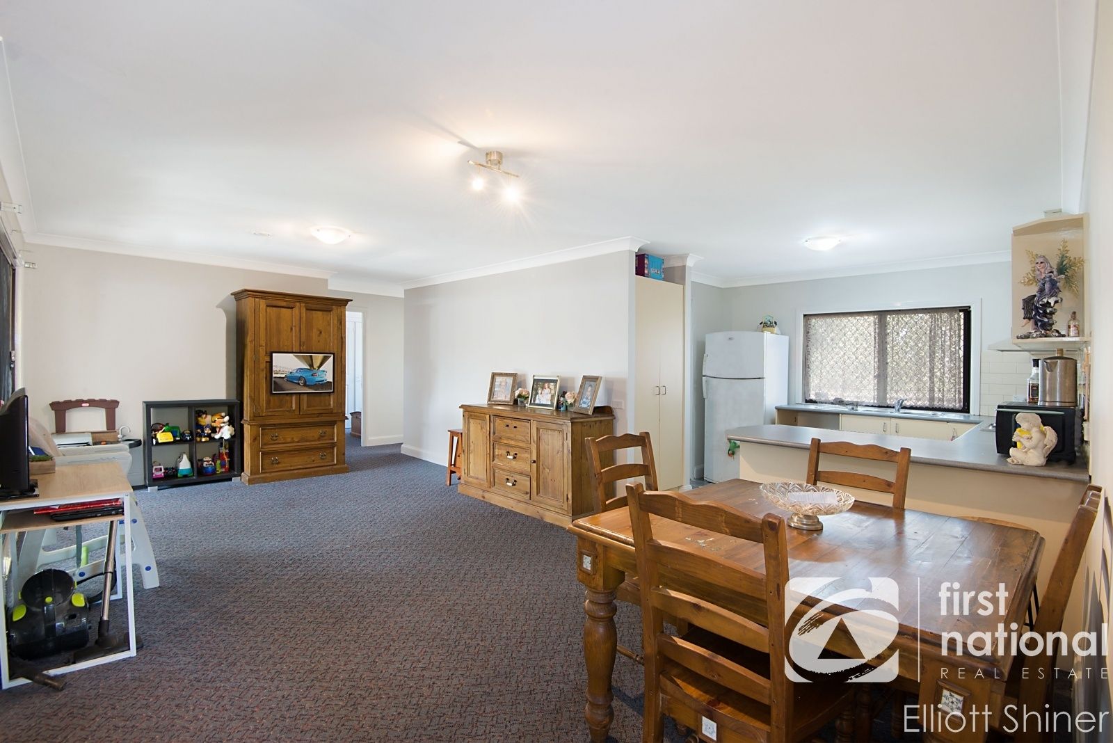 44 McIntyre Avenue, St Clair NSW 2759, Image 2