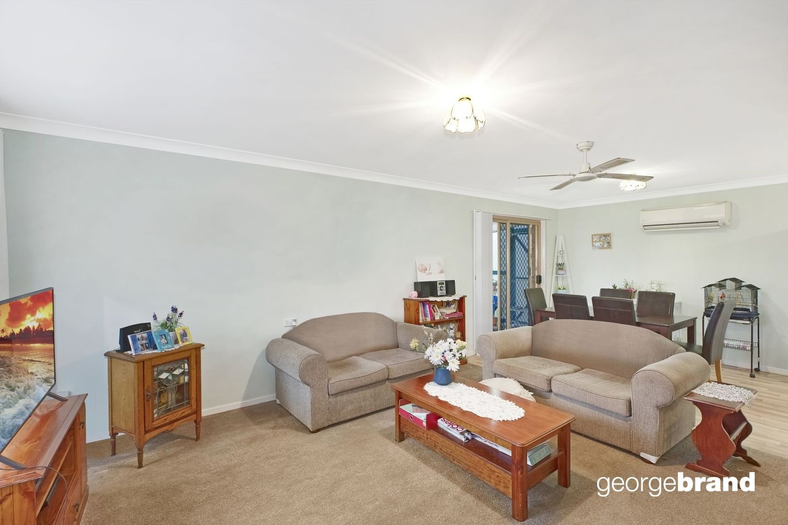 44a Brooke Avenue, Killarney Vale NSW 2261, Image 2