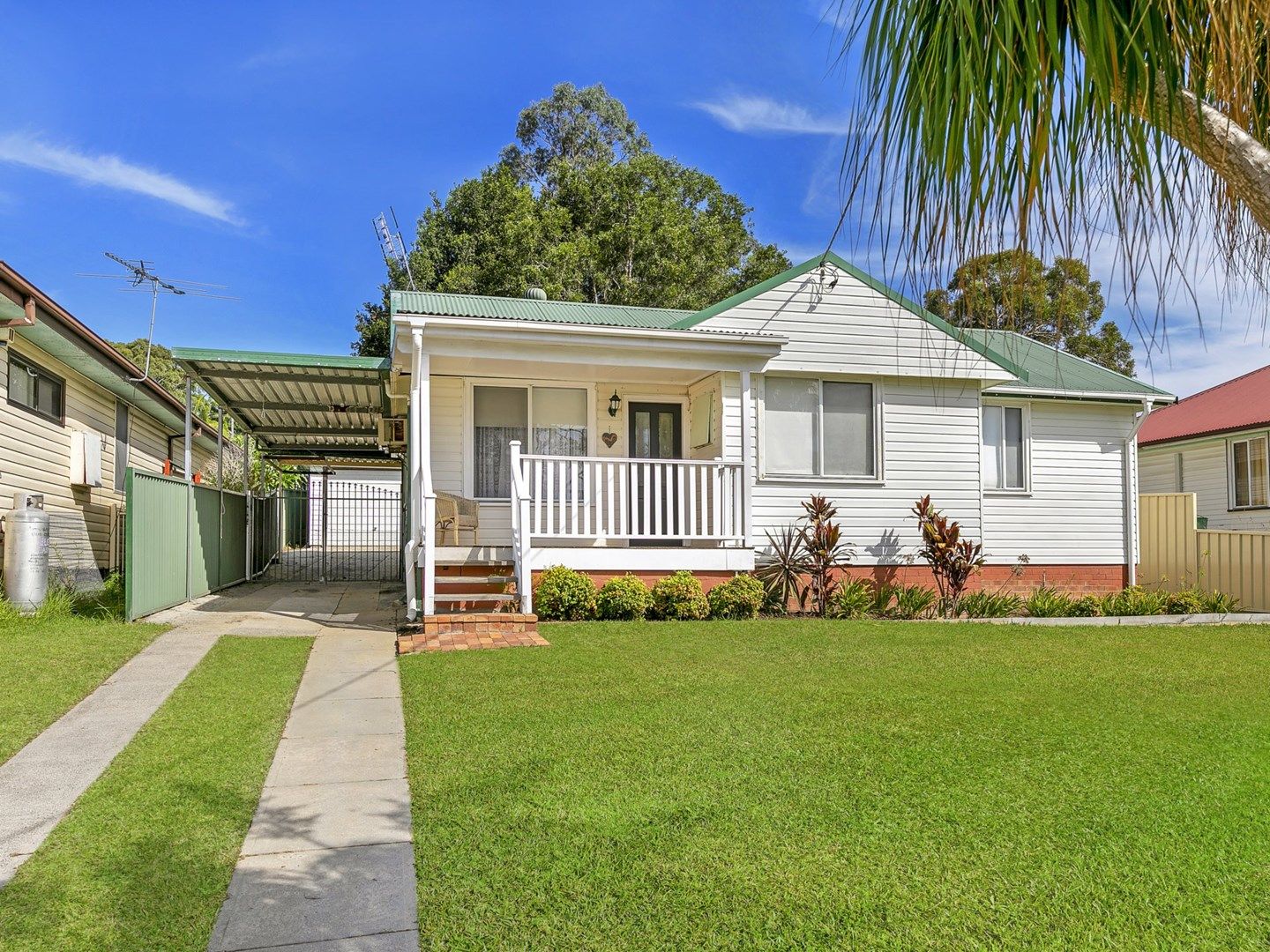 45 Spencer Road, Mannering Park NSW 2259, Image 0