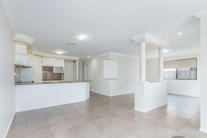 Picture of 2/139 Bayview Street, RUNAWAY BAY QLD 4216