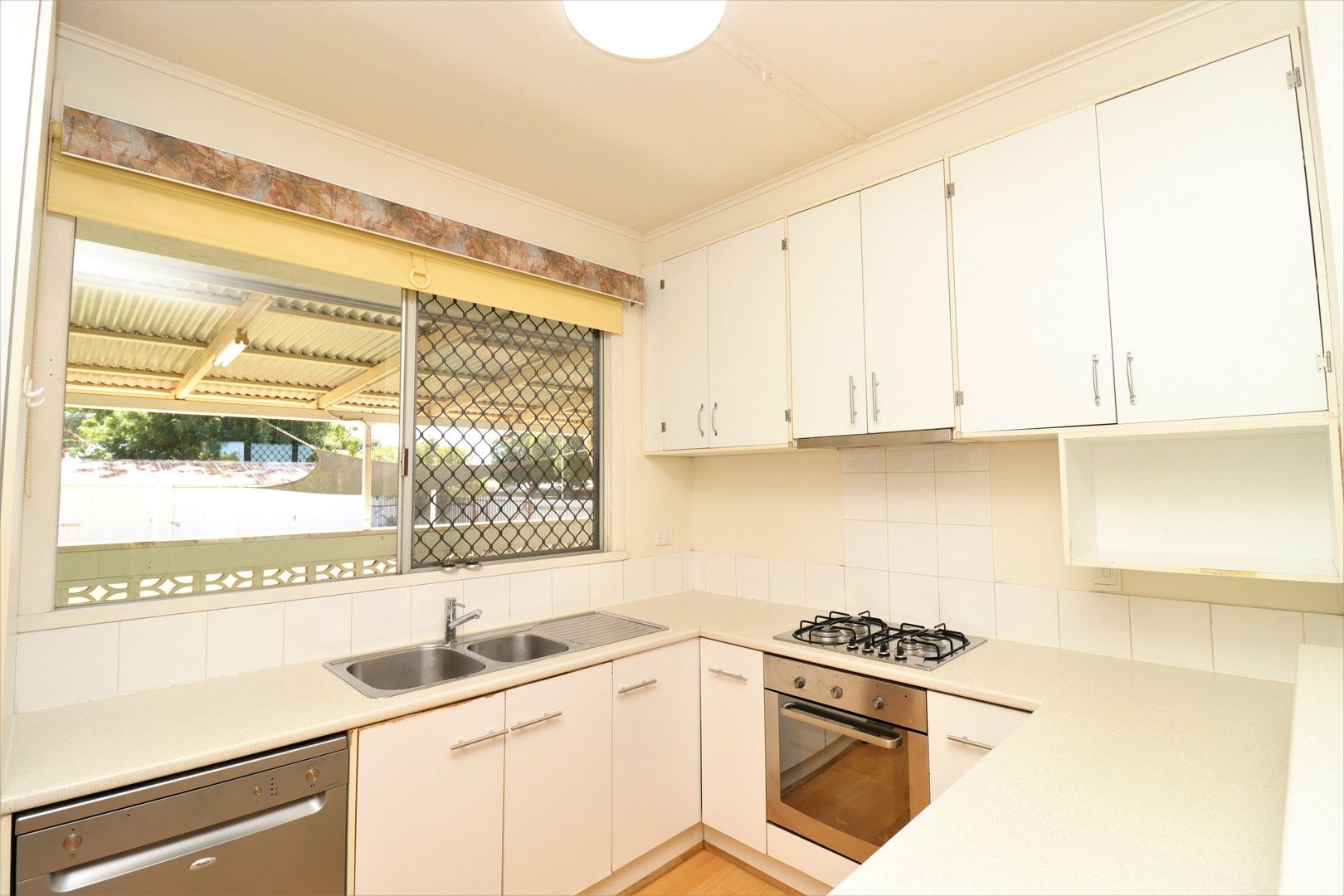 3 bedrooms House in 16 Salamaua St MOUNT ISA QLD, 4825