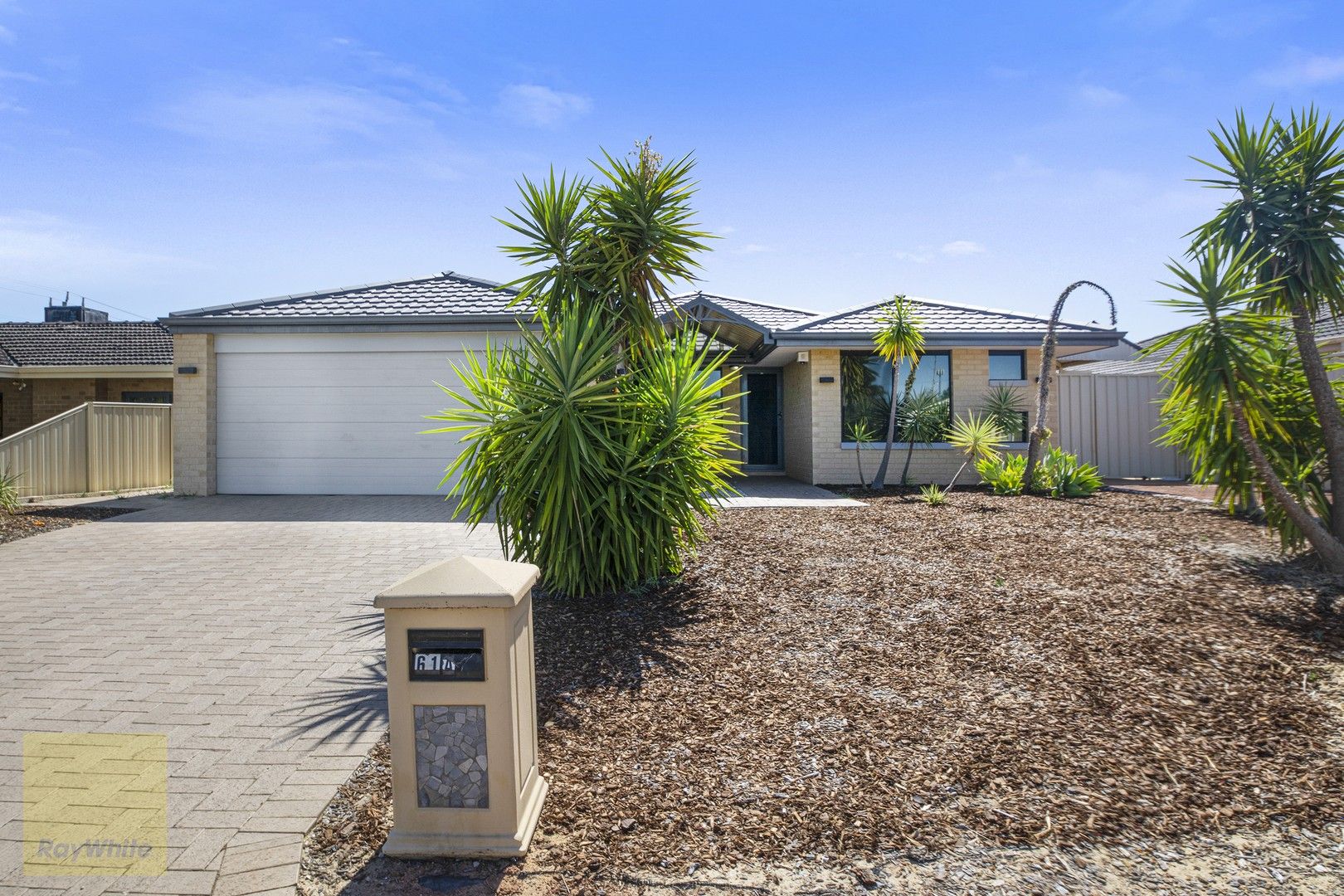 4 bedrooms House in 61A Victoria Parade MIDVALE WA, 6056