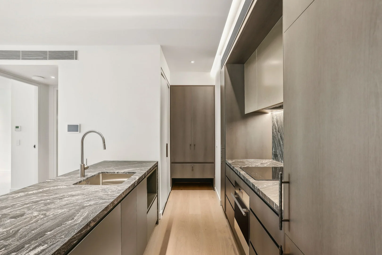 Additional image 5 of 105/11 Greenknowe Street, Elizabeth Bay NSW 2011