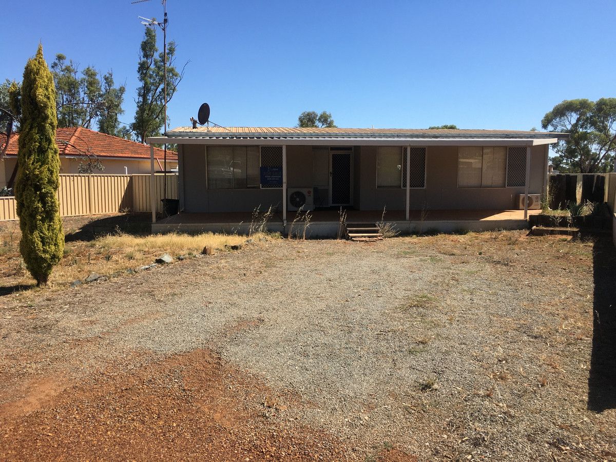 19 Livingstone Street, Perenjori WA 6620, Image 2