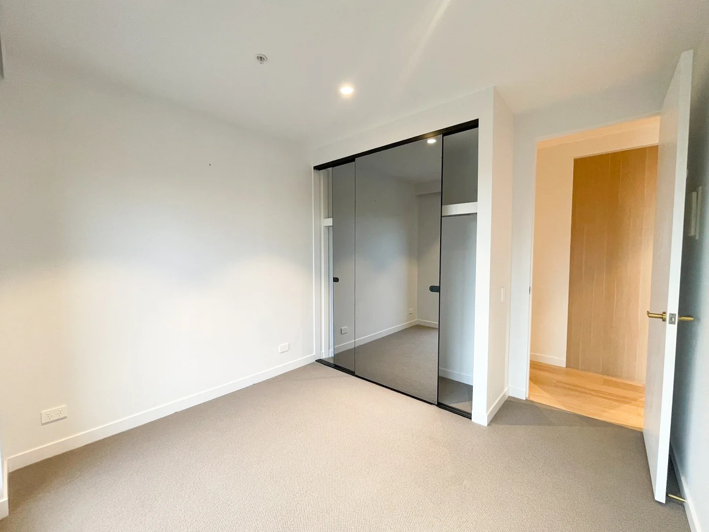 Additional image 9 of 2002/545 Station Street, Box Hill VIC 3128