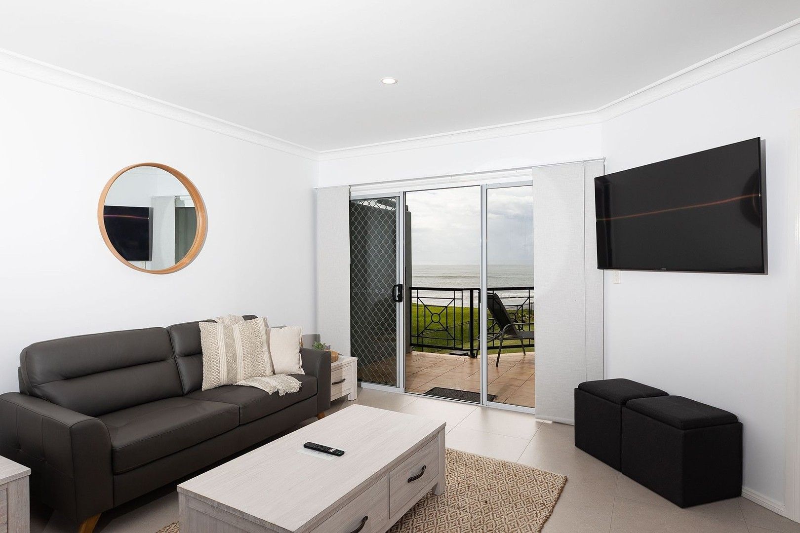 2/32 Lewis St, Old Bar NSW 2430, Image 1