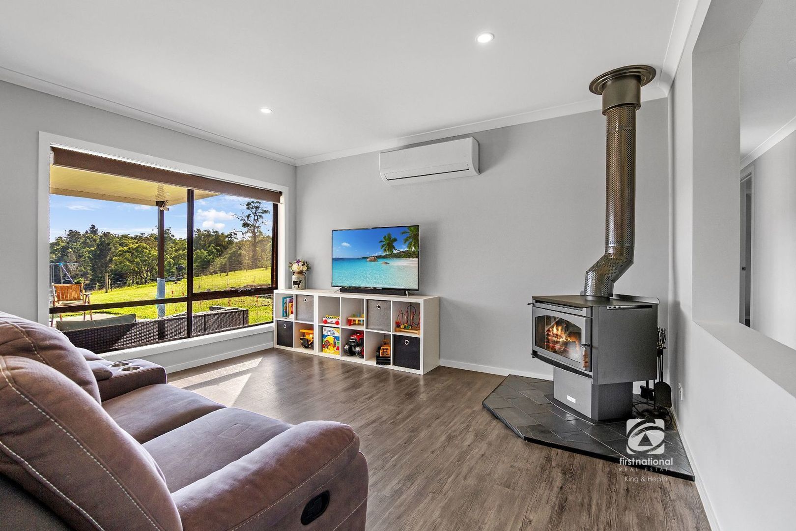 4 Davidson Drive, Wy Yung VIC 3875 House for Sale 935,000