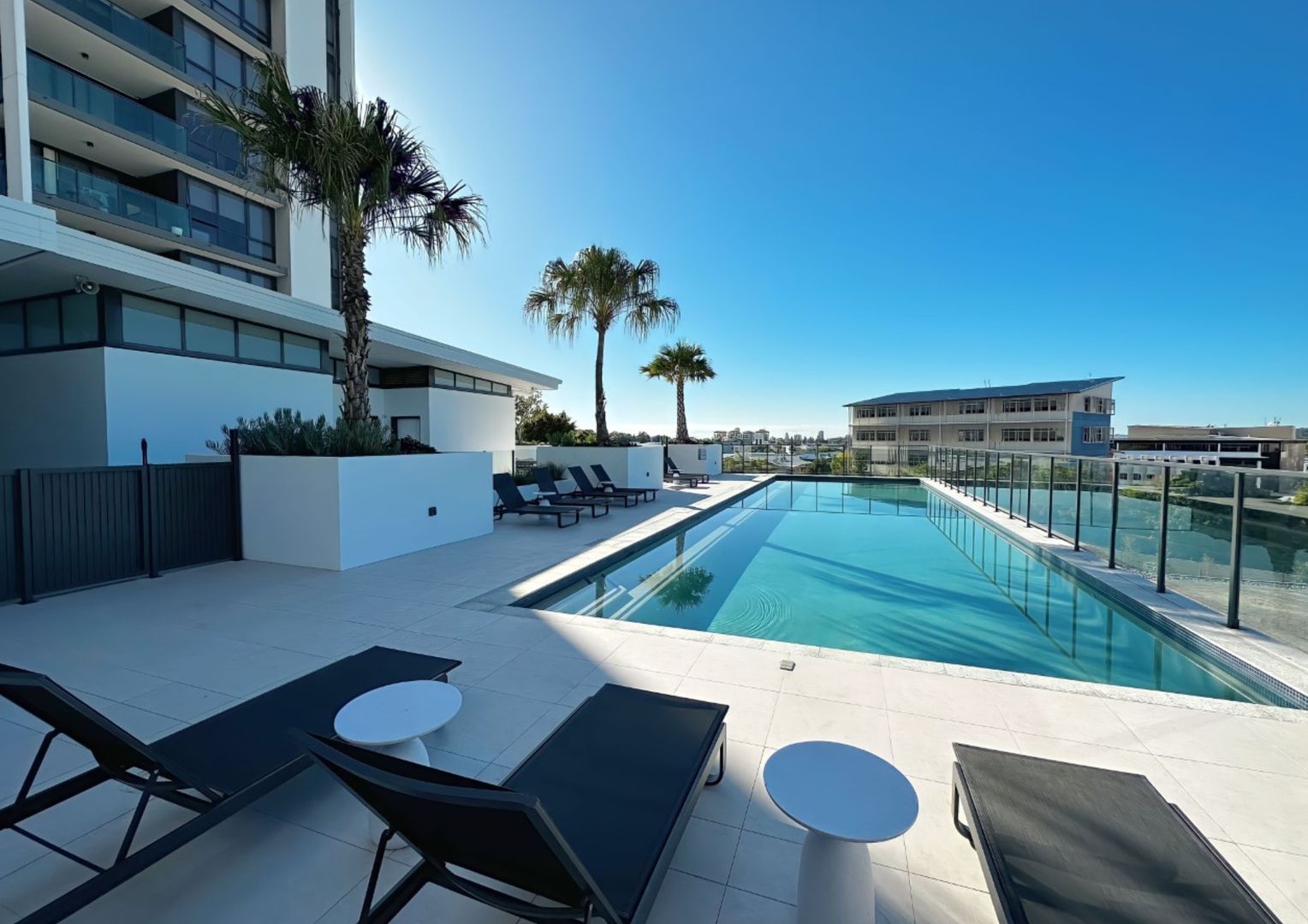 2 bedrooms Apartment / Unit / Flat in 40505/2 Main Street VARSITY LAKES QLD, 4227