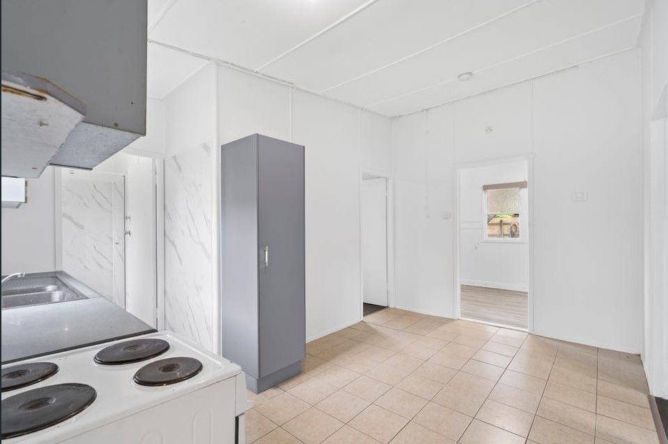 3 bedrooms House in 13 Patricia Avenue WOODRIDGE QLD, 4114