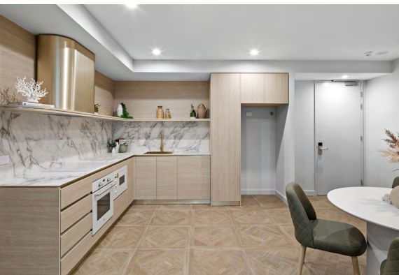 2 bedrooms Apartment / Unit / Flat in  SOUTHPORT QLD, 4215