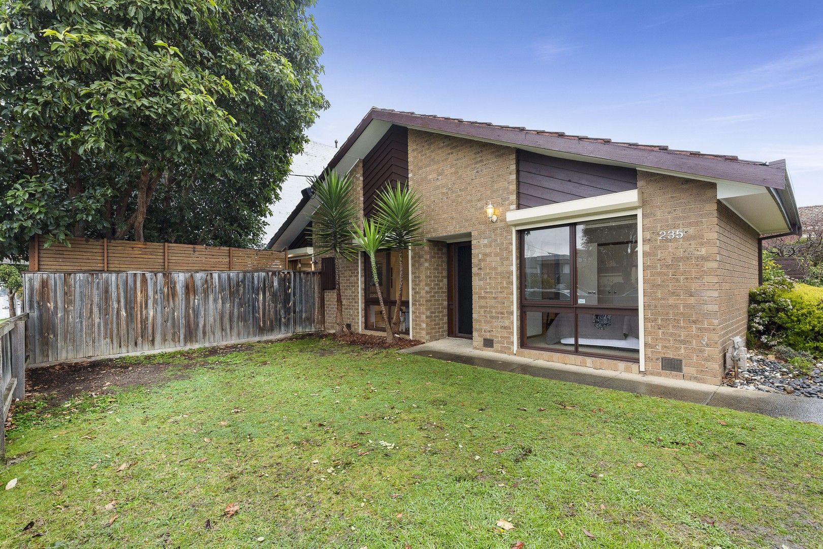 1/235 Victoria Road, Northcote VIC 3070, Image 0