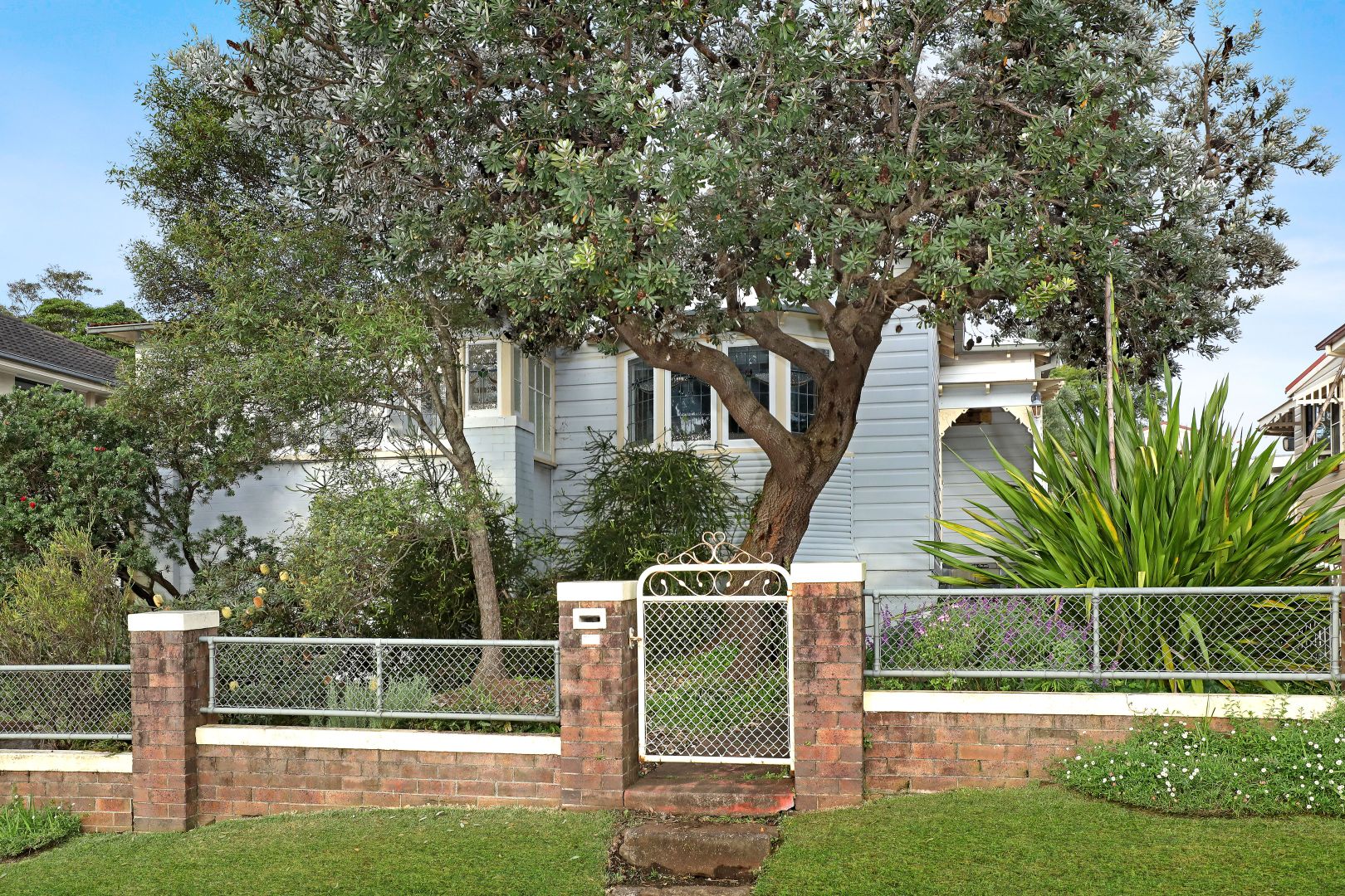 39 Gilmore Street, West Wollongong Property History & Address