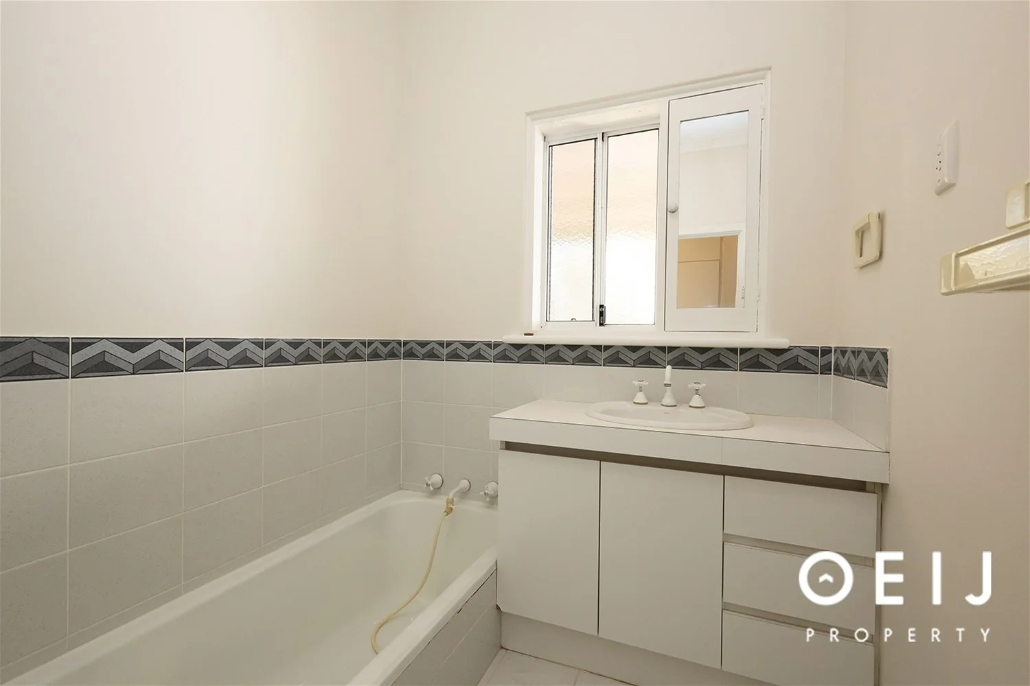 Additional image 5 of 10 Batavia Way, Salter Point WA 6152