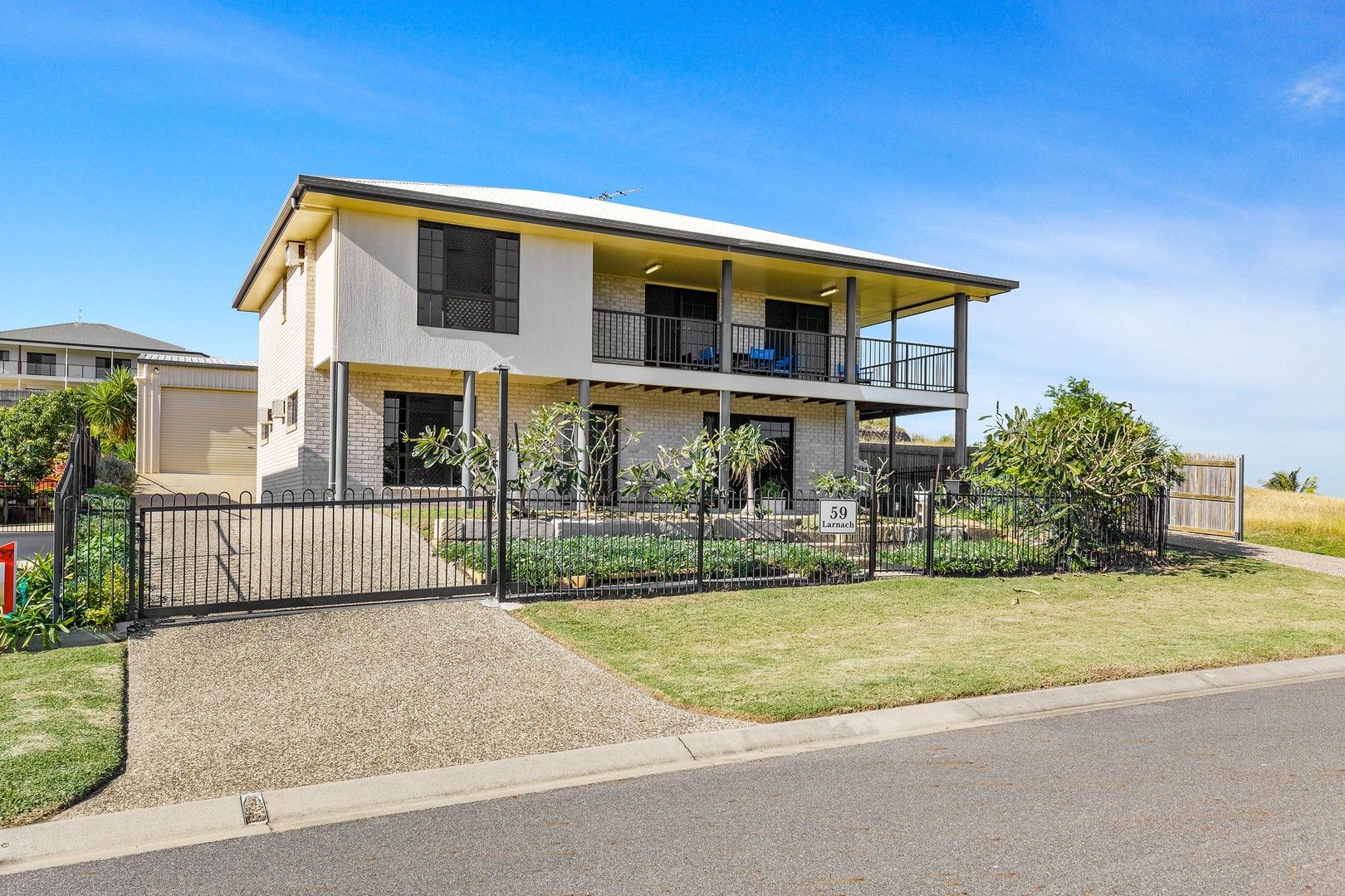 4 bedrooms House in 59 Larnach Street ZILZIE QLD, 4710