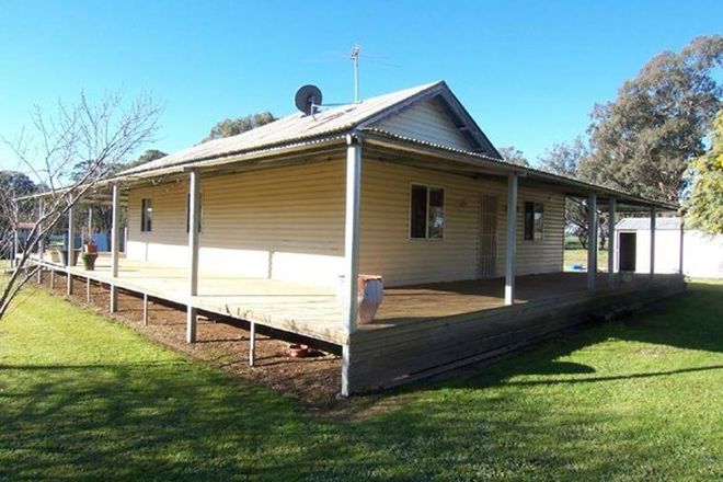 Picture of 2 Hibernia Street, STOCKINBINGAL NSW 2725