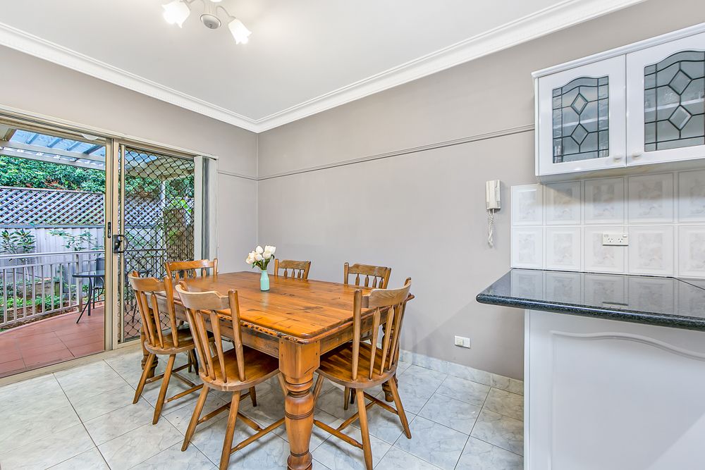 8/24 Honiton Ave East, Carlingford NSW 2118, Image 2