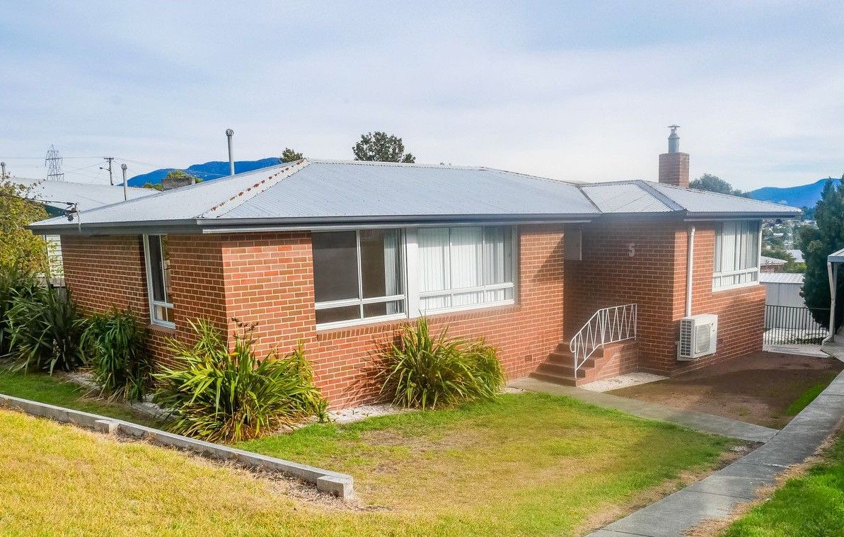 3 bedrooms House in 5 Goondi Street MORNINGTON TAS, 7018