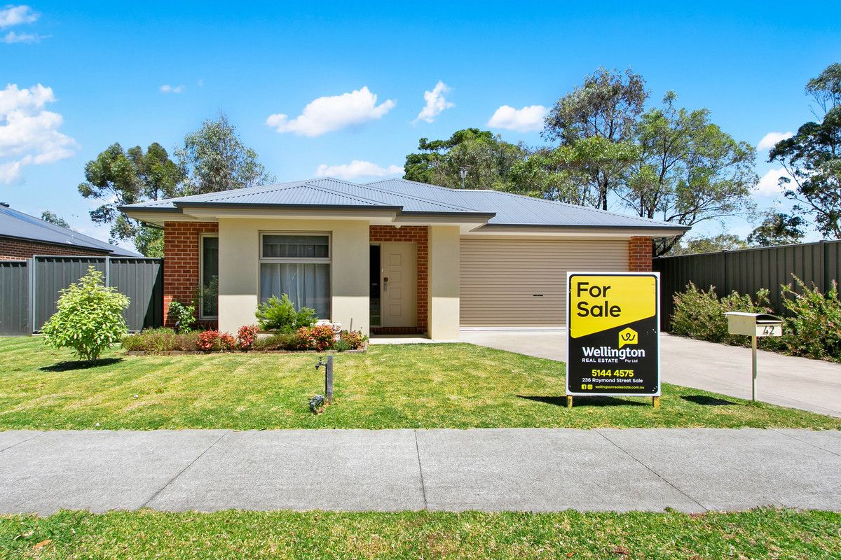 4 bedrooms House in 42A Hobson Street STRATFORD VIC, 3862