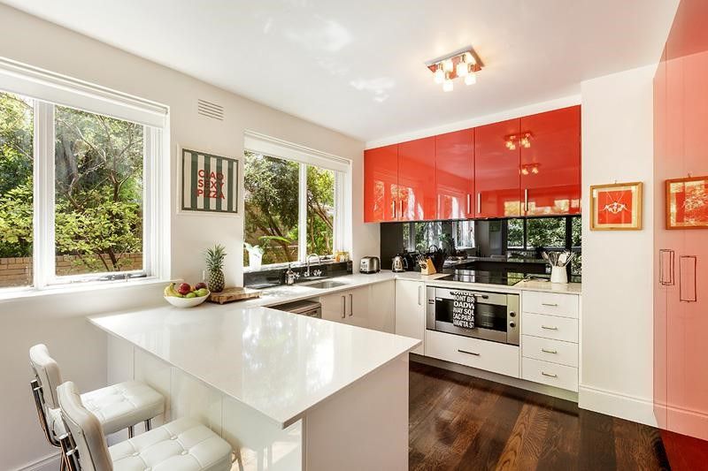 3 bedrooms Apartment / Unit / Flat in 4/35 Kooyong Road CAULFIELD NORTH VIC, 3161