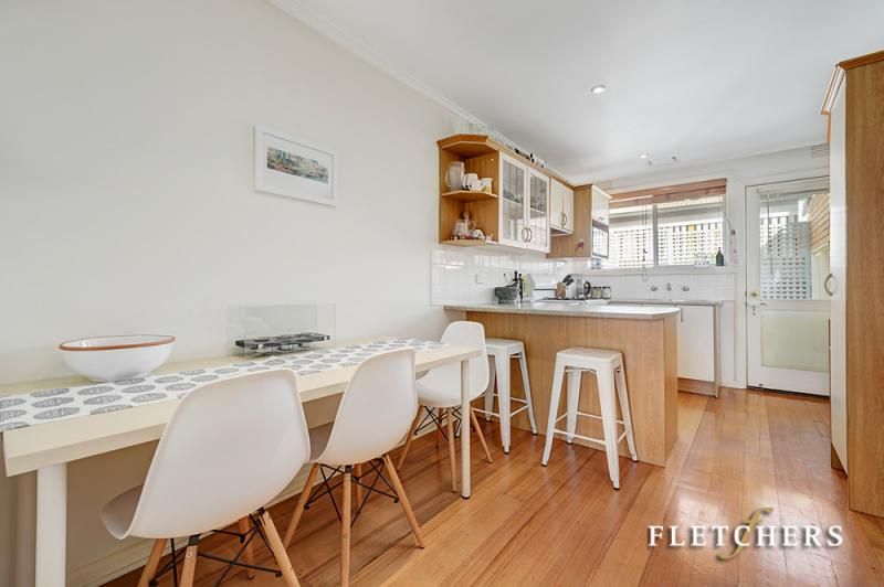 2/20 Margaret Street, Canterbury VIC 3126, Image 2