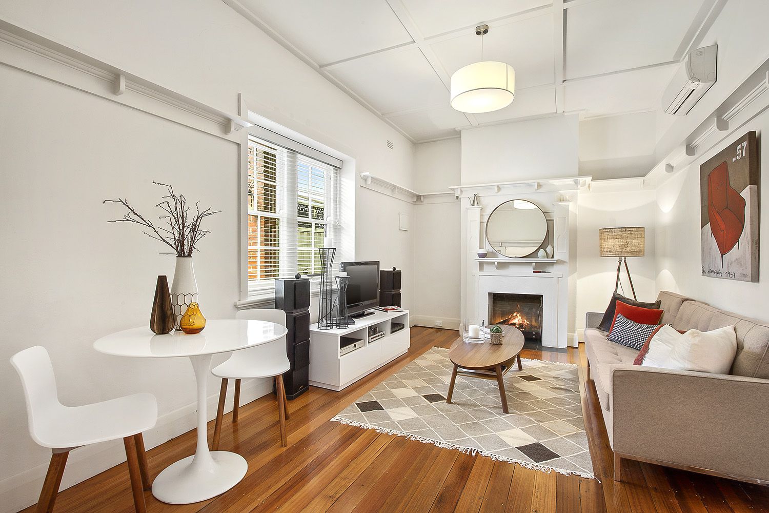 2/13 Loch Street, St Kilda West VIC 3182, Image 2