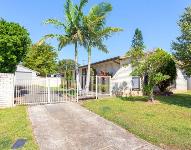 26 Gannet Crescent, Old Bar NSW 2430