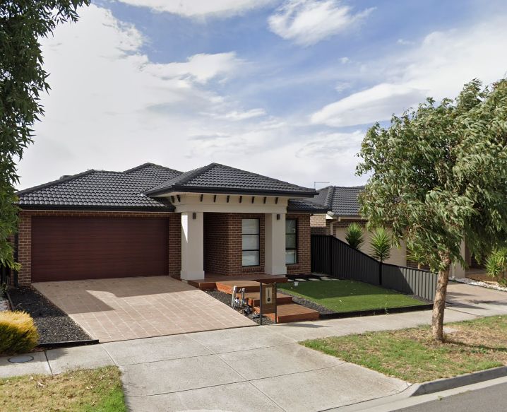 4 bedrooms House in 5 Gunther Way WOLLERT VIC, 3750