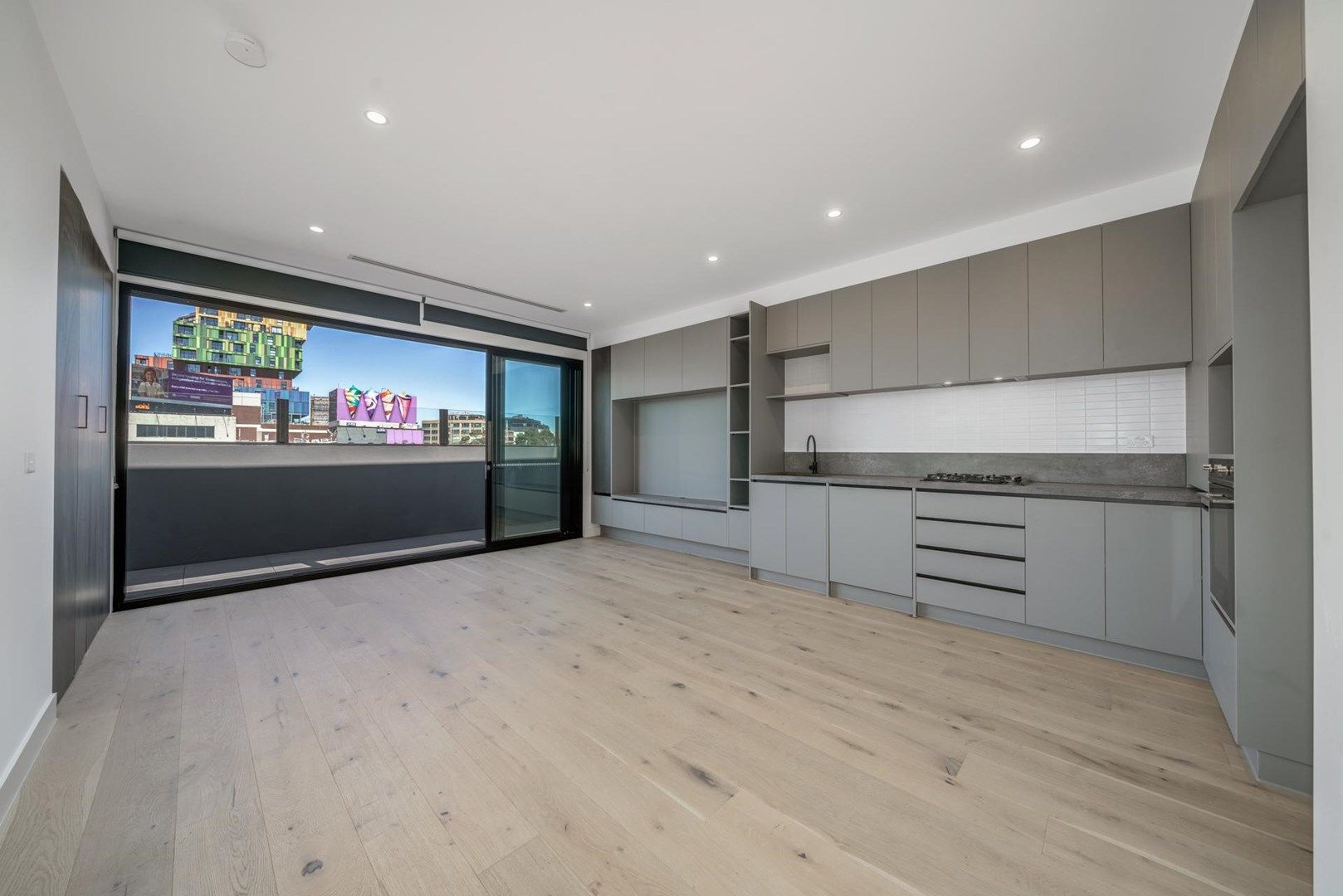 2 bedrooms Apartment / Unit / Flat in Lot (7)/2 Peel St WINDSOR VIC, 3181