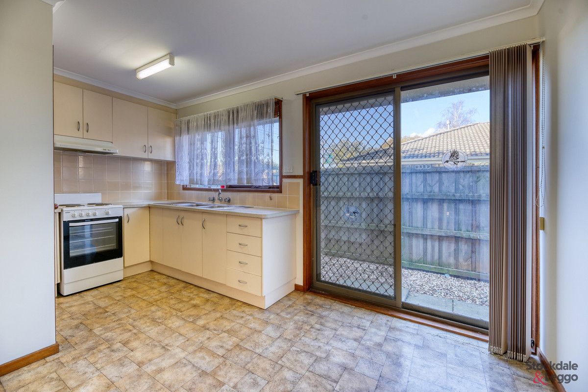 1/10 Hyland Street, Moe VIC 3825, Image 2