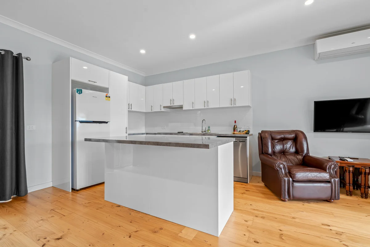 Additional image 5 of 27b Albert, Port Fairy VIC 3284