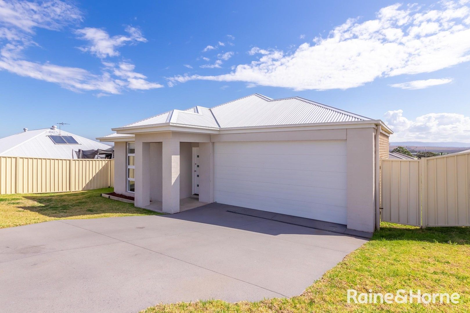 4 bedrooms House in 4 Jeune Street MUSWELLBROOK NSW, 2333