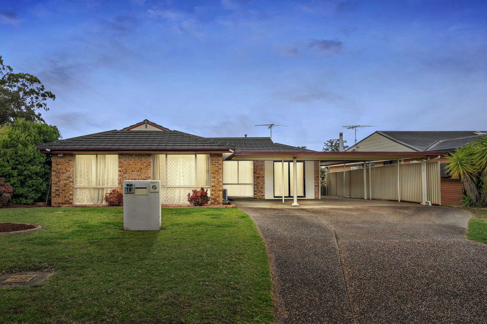 3 bedrooms House in 10 Huntingdon Parade CAMBRIDGE GARDENS NSW, 2747