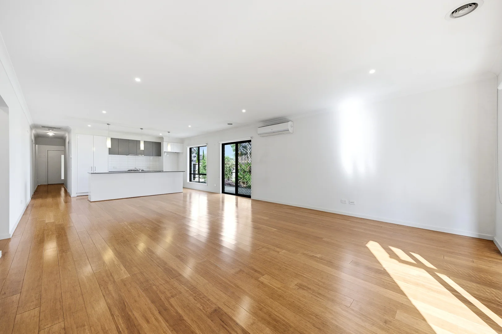 Additional image 11 of 1 Carambola Place, Berwick VIC 3806
