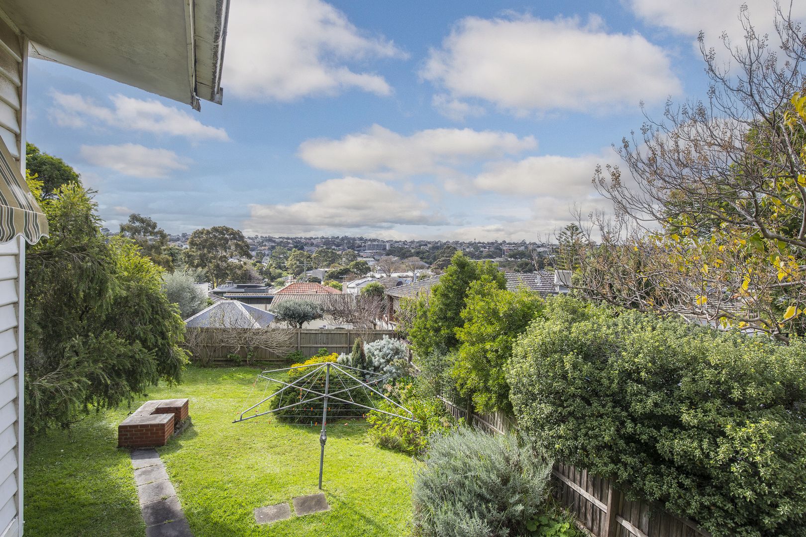 90 Lebanon Street, Strathmore VIC 3041, Image 2