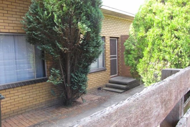 Picture of 2/21 Law St, NEWBOROUGH VIC 3825