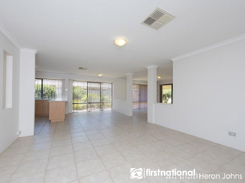 4 Colgrave Mews, South Lake WA 6164, Image 0