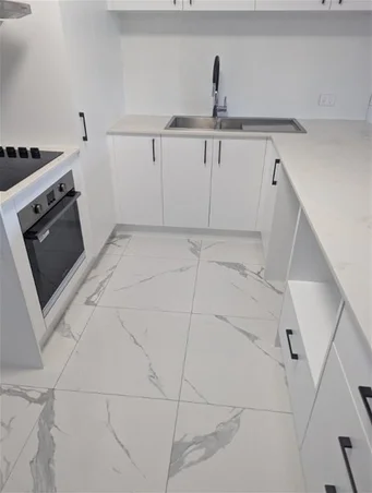 Additional image 2 of 5/25 Walton Street, Southport QLD 4215