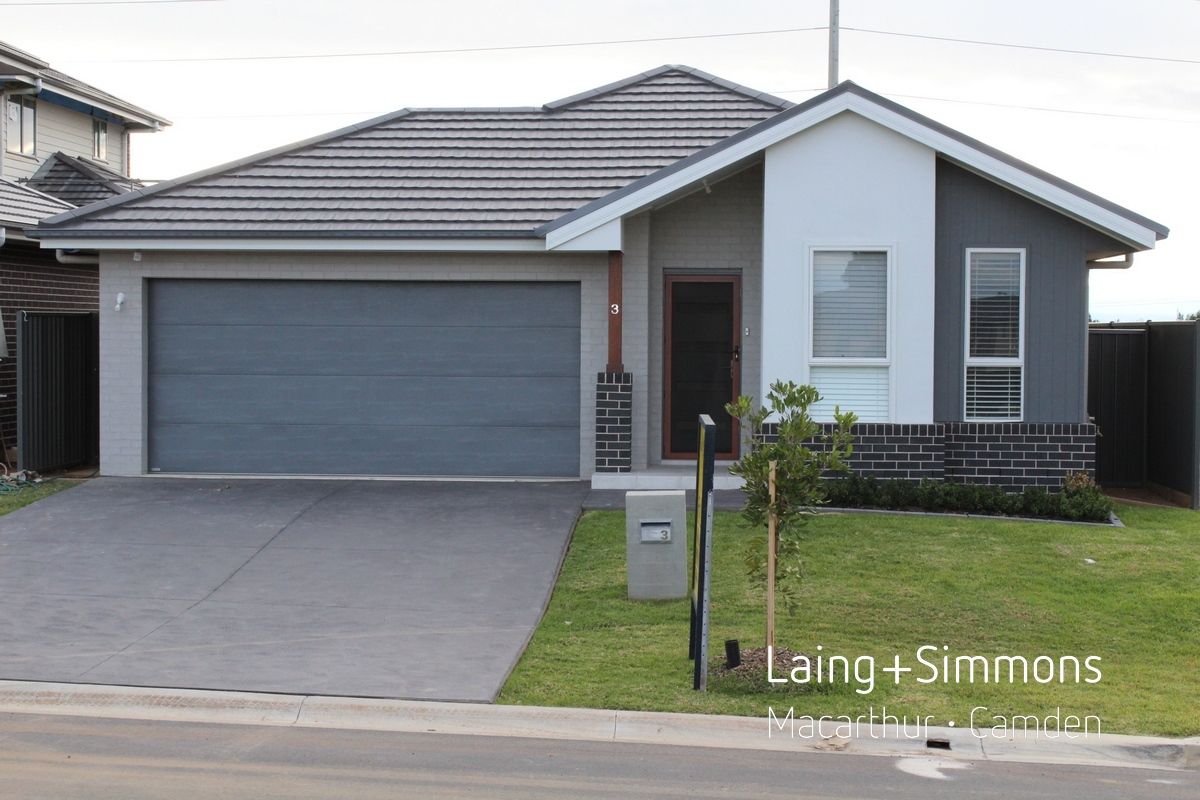 4 bedrooms House in 3 Whistler Street GREGORY HILLS NSW, 2557