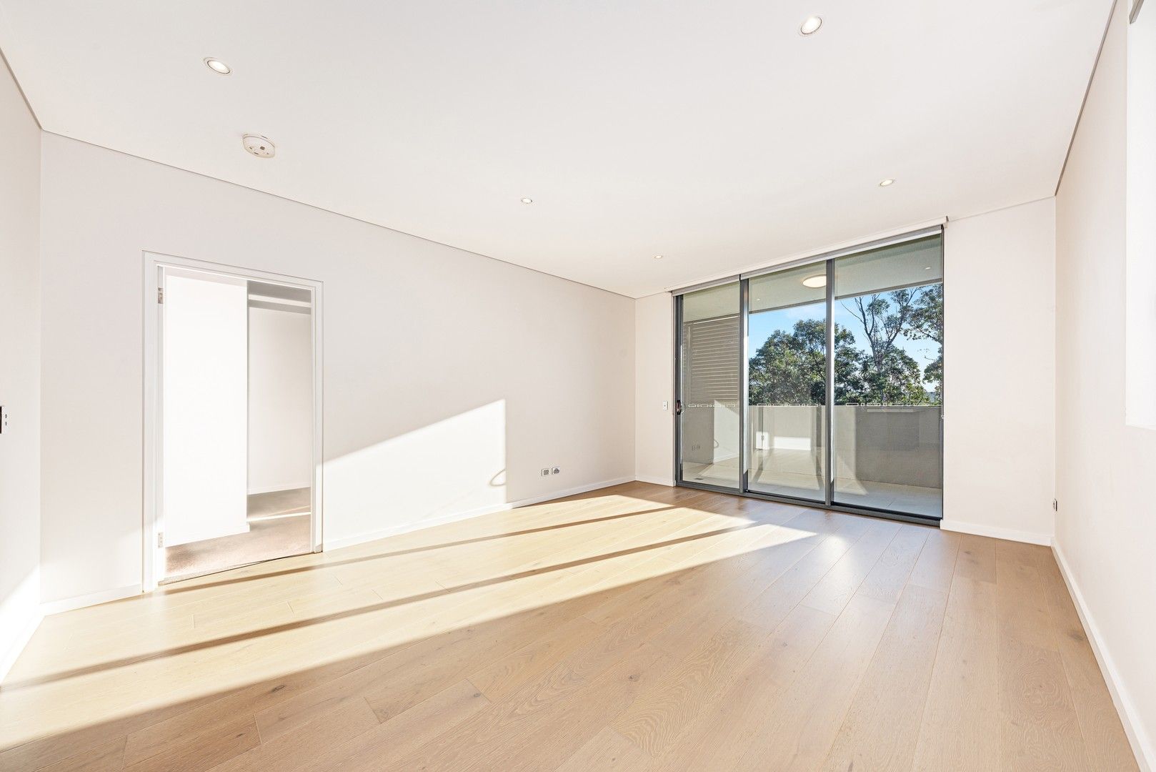 3 bedrooms Apartment / Unit / Flat in 706/2 Waterview Drive LANE COVE NSW, 2066