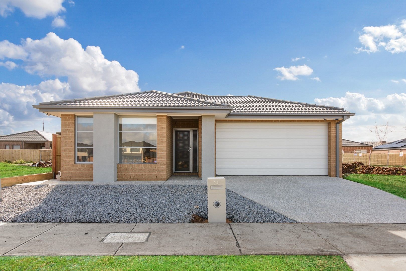4 bedrooms House in 20 Messina Street FRASER RISE VIC, 3336