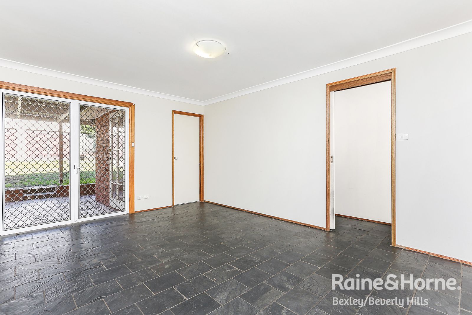 22 Animbo Street, Miranda NSW 2228, Image 1