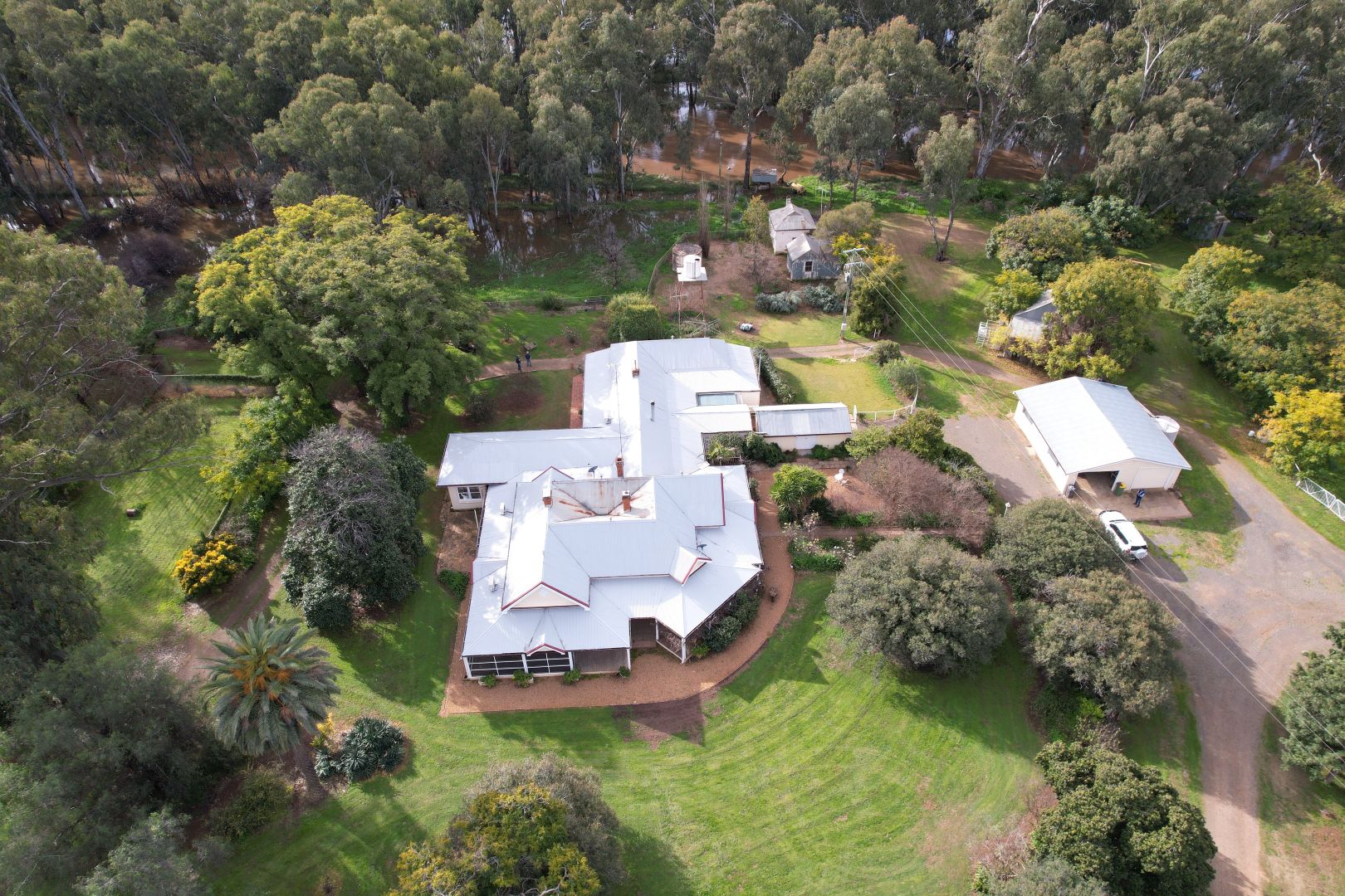 "ARAMIS" Lachlan Valley Way, Forbes NSW 2871 House for Sale