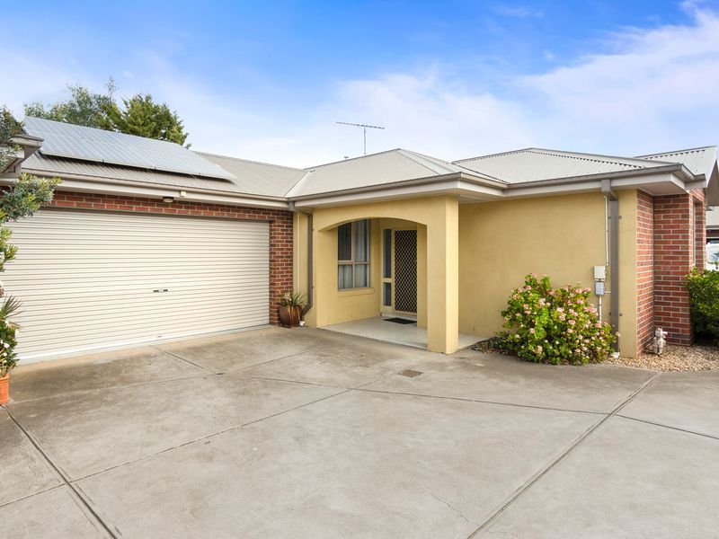 10/11 Graham Street, Bacchus Marsh VIC 3340, Image 1