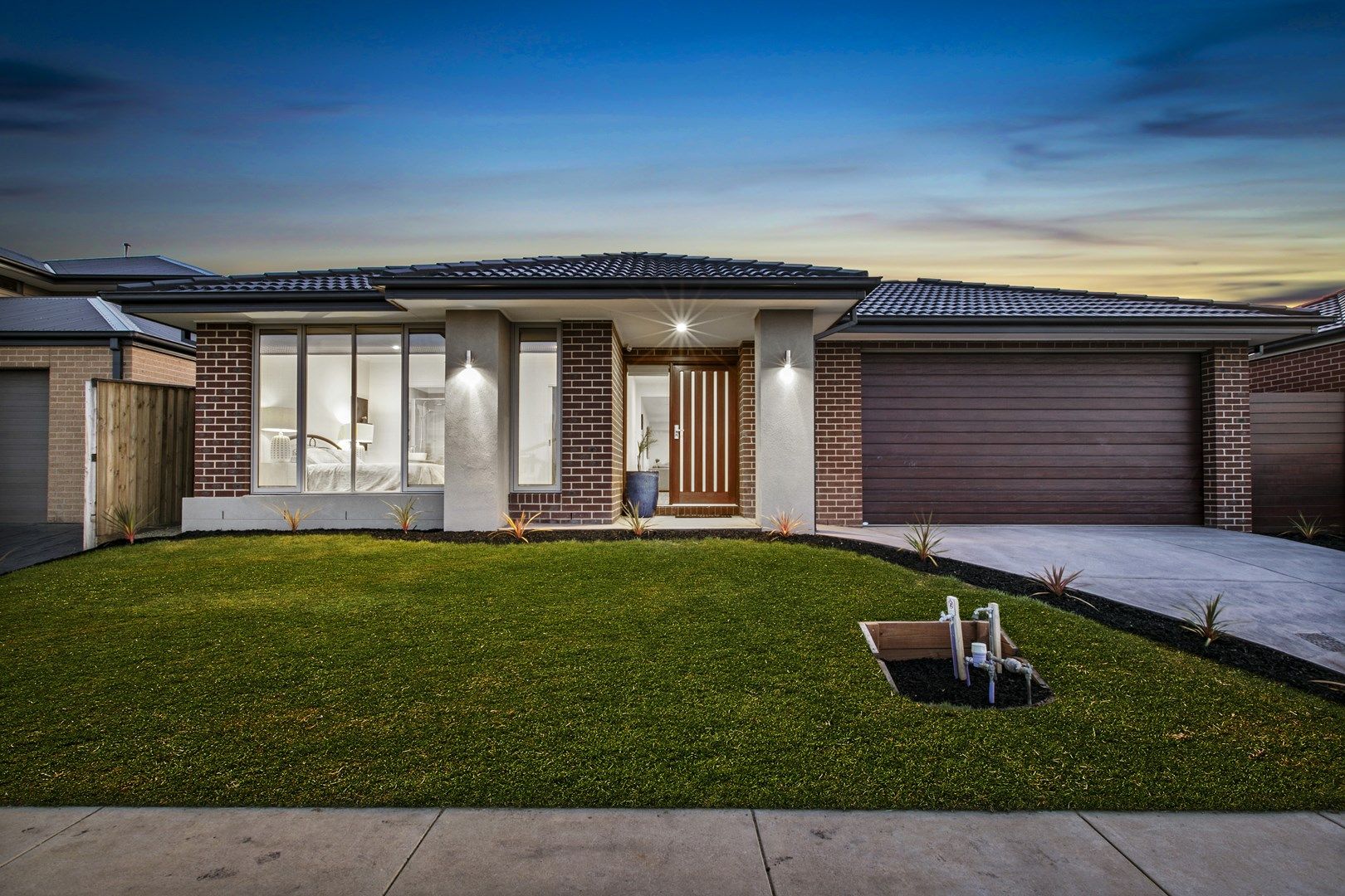 24 Clydevale Avenue, Clyde North VIC 3978, Image 0