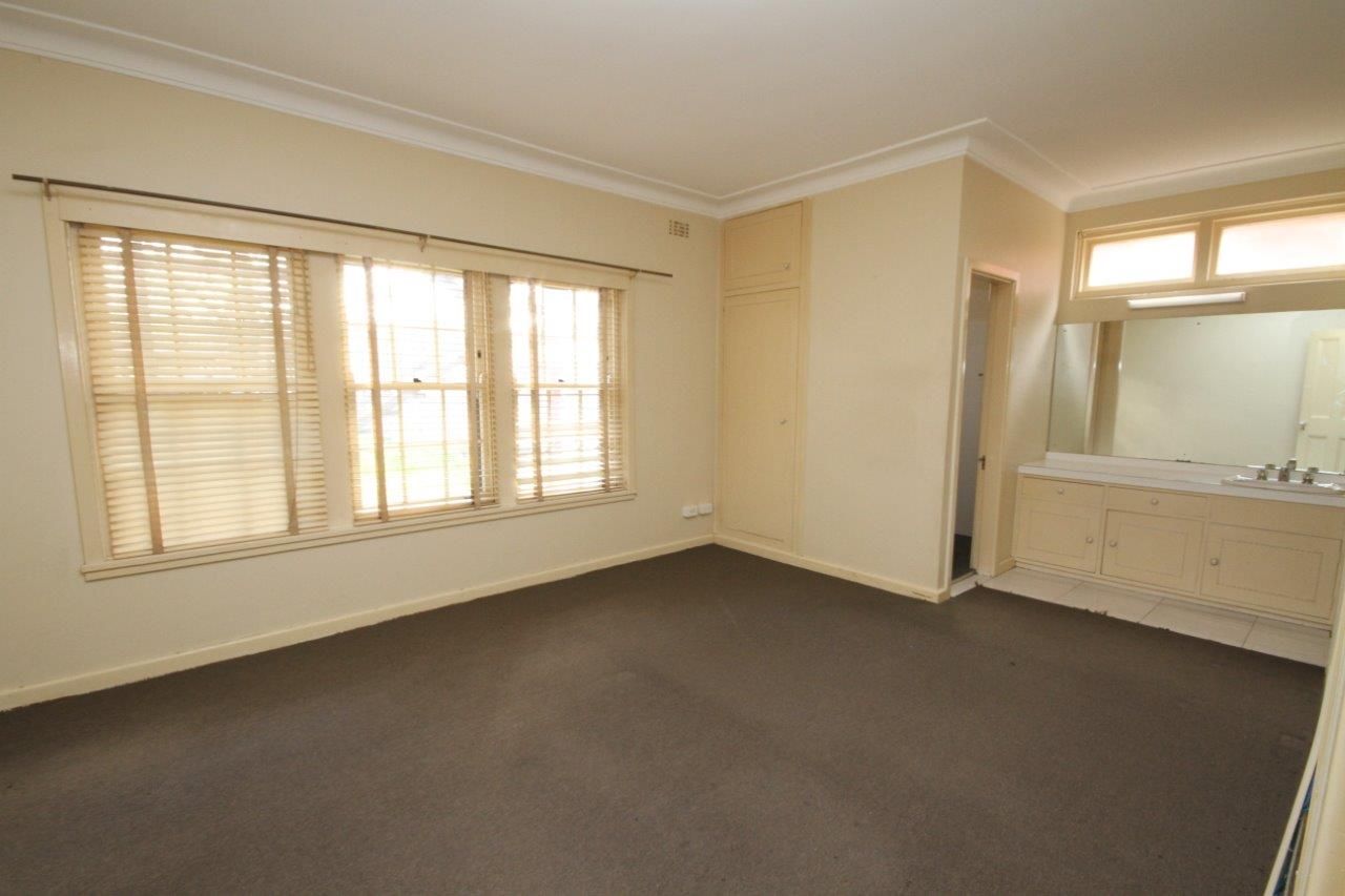 2/155 Comur Street, Yass NSW 2582, Image 1