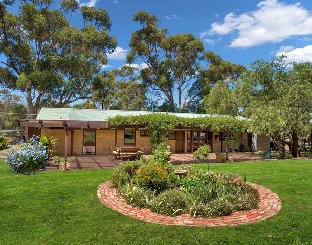 60 Duncans Lane, Diggers Rest VIC 3427