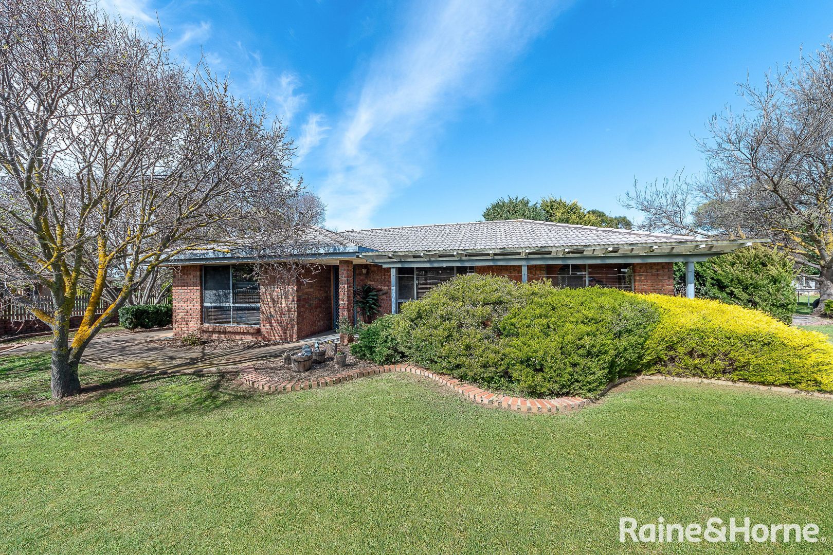 1 Coad Court, Strathalbyn SA 5255, Image 1