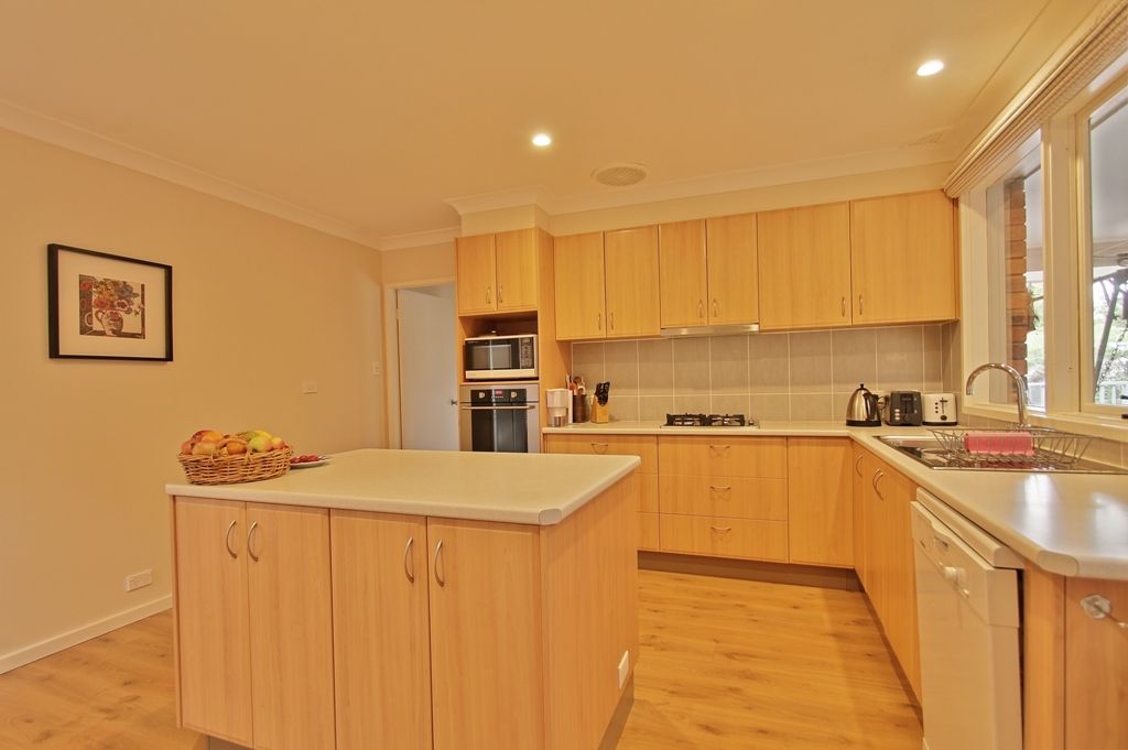 1 Boronia Road, Wentworth Falls NSW 2782, Image 2